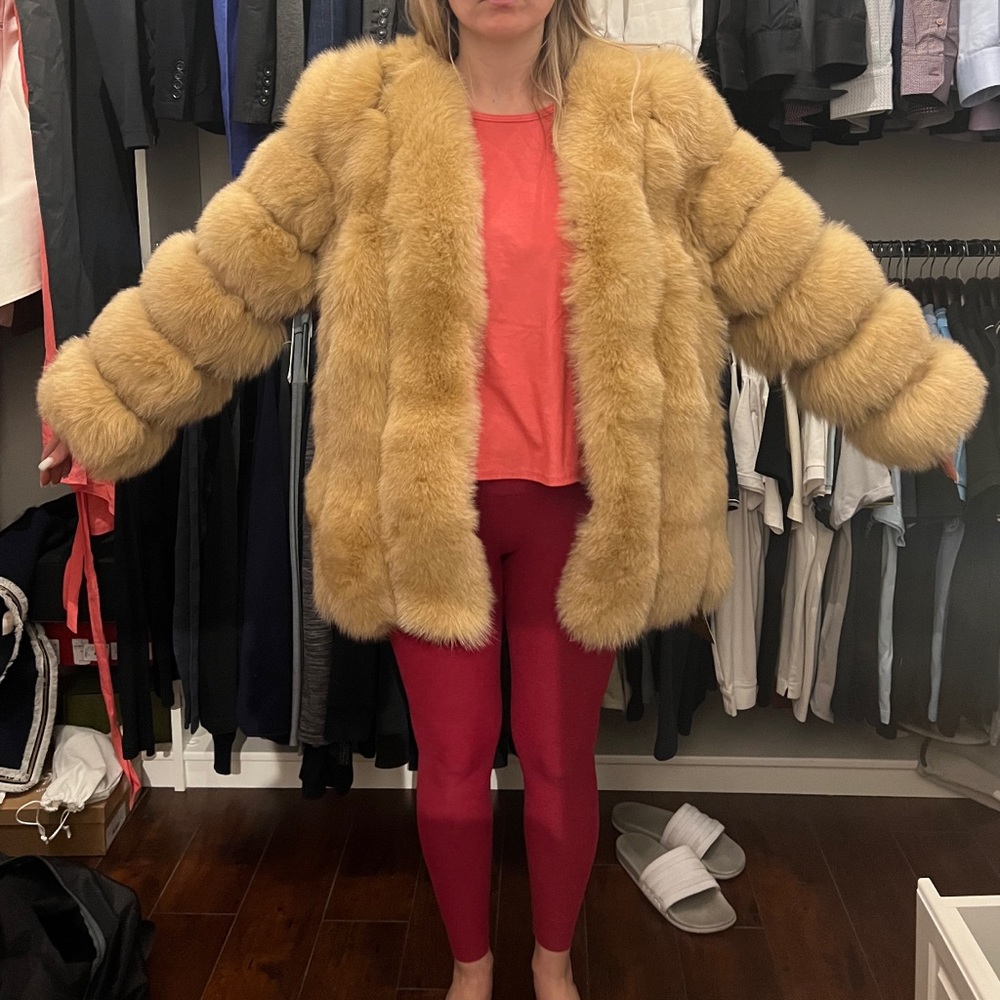Large size ladies winter fox fur jacket long sleeve